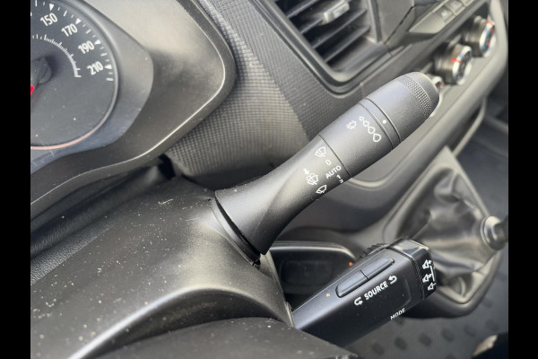 Renault Trafic 2.0 dCi 110 T30 L2H1*A/C*CRUISE*NAV*HAAK*3PERS*TEL