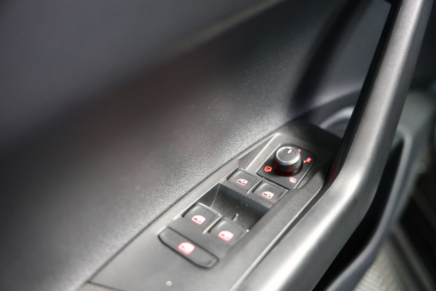 Volkswagen Polo 2.0 TSI GTI VIRTUAL 22.000 km PANO CARPLAY ACC STOELVW '20