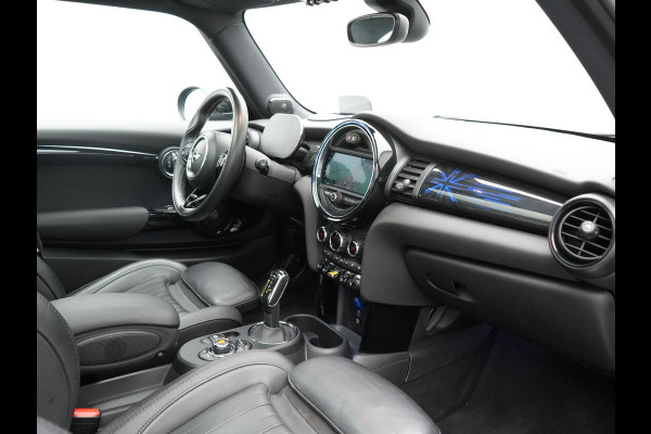 MINI Cooper Electric Yours 33 kWh 184pk | Panodak | Head Up | Harman / Kardon | Camera | Lederen Sportstoelen Verwarmd | Keyless | Apple Carplay | Cruise Control | LED Koplampen | Virtual | Navigatie | DAB |