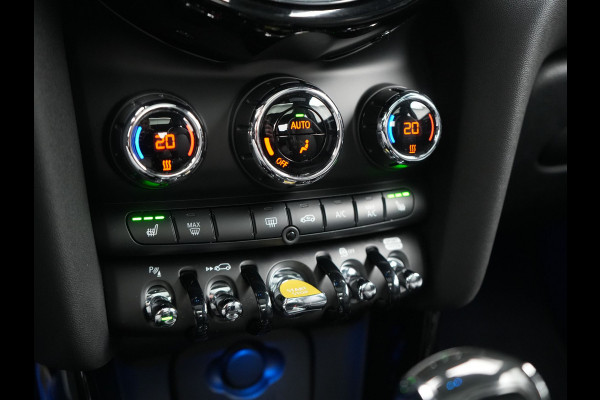 MINI Cooper Electric Yours 33 kWh 184pk | Panodak | Head Up | Harman / Kardon | Camera | Lederen Sportstoelen Verwarmd | Keyless | Apple Carplay | Cruise Control | LED Koplampen | Virtual | Navigatie | DAB |