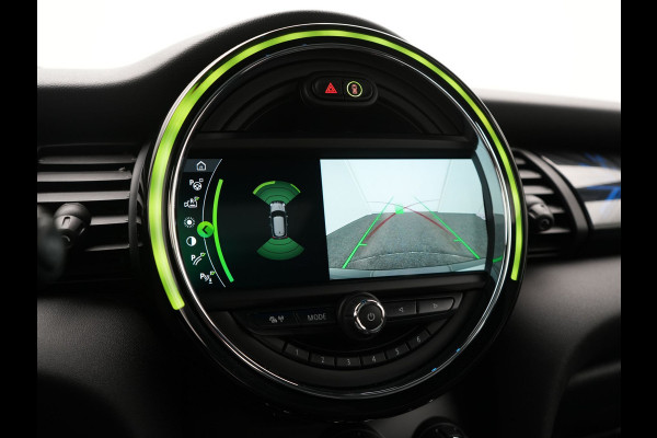MINI Cooper Electric Yours 33 kWh 184pk | Panodak | Head Up | Harman / Kardon | Camera | Lederen Sportstoelen Verwarmd | Keyless | Apple Carplay | Cruise Control | LED Koplampen | Virtual | Navigatie | DAB |