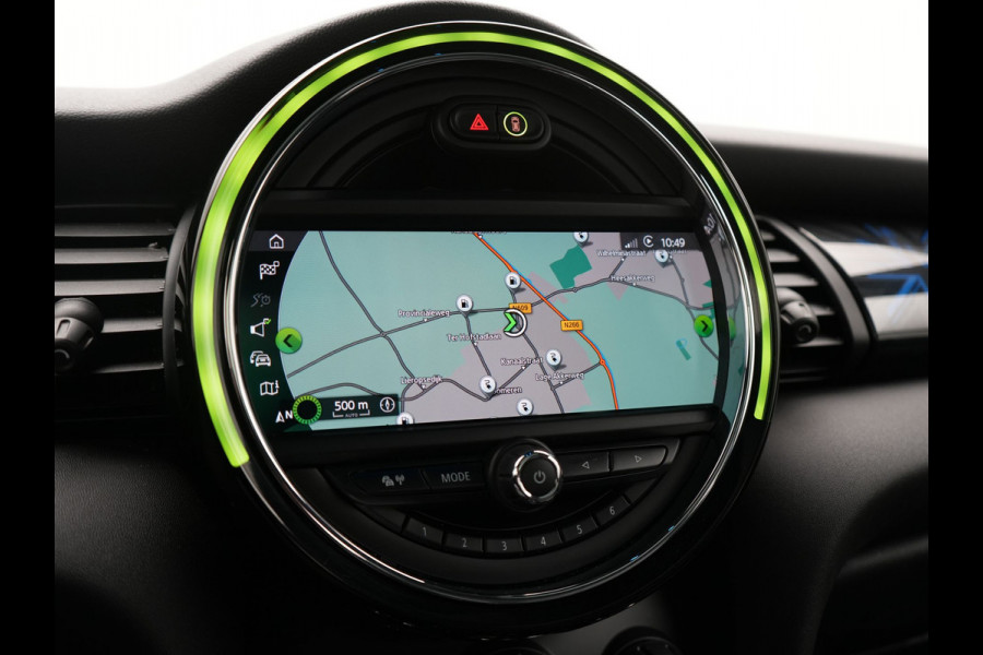 MINI Cooper Electric Yours 33 kWh 184pk | Panodak | Head Up | Harman / Kardon | Camera | Lederen Sportstoelen Verwarmd | Keyless | Apple Carplay | Cruise Control | LED Koplampen | Virtual | Navigatie | DAB |