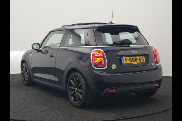 MINI Cooper Electric Yours 33 kWh 184pk | Panodak | Head Up | Harman / Kardon | Camera | Lederen Sportstoelen Verwarmd | Keyless | Apple Carplay | Cruise Control | LED Koplampen | Virtual | Navigatie | DAB |