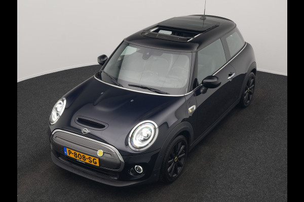 MINI Cooper Electric Yours 33 kWh 184pk | Panodak | Head Up | Harman / Kardon | Camera | Lederen Sportstoelen Verwarmd | Keyless | Apple Carplay | Cruise Control | LED Koplampen | Virtual | Navigatie | DAB |