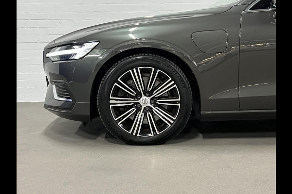 Volvo V60 2.0 T6 Recharge AWD Inscription Open dak | Stuur-/stoelverwarming | Achteruitrij camera | Harman Kardon | Cruise control | Carplay