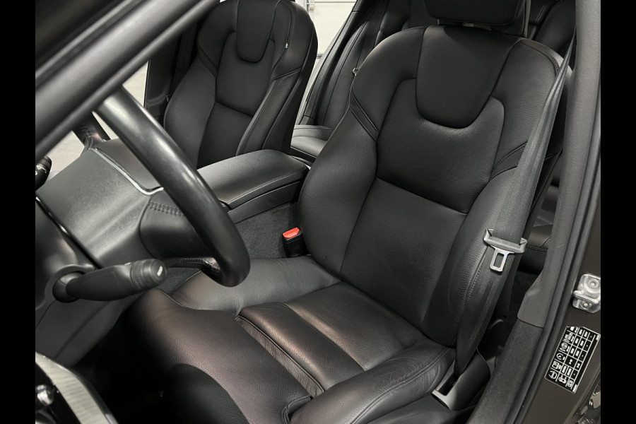 Volvo V60 2.0 T6 Recharge AWD Inscription Open dak | Stuur-/stoelverwarming | Achteruitrij camera | Harman Kardon | Cruise control | Carplay