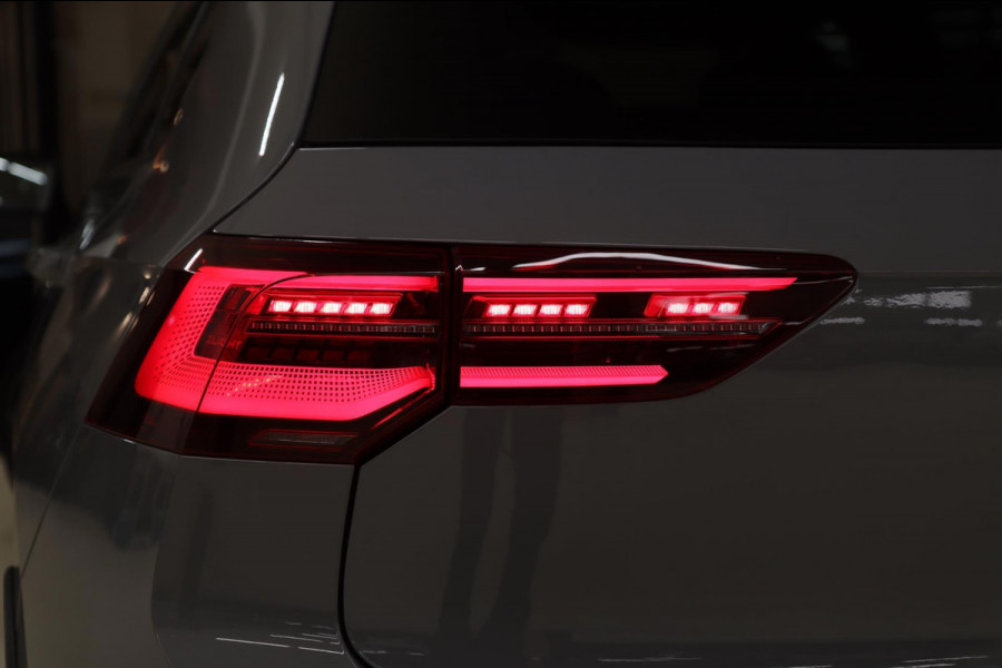 Volkswagen Golf 2.0 TSI GTI CLUBSPORT /PANO/ACC/CAM/CARPLAY/IQ-LIGHT/VOLL