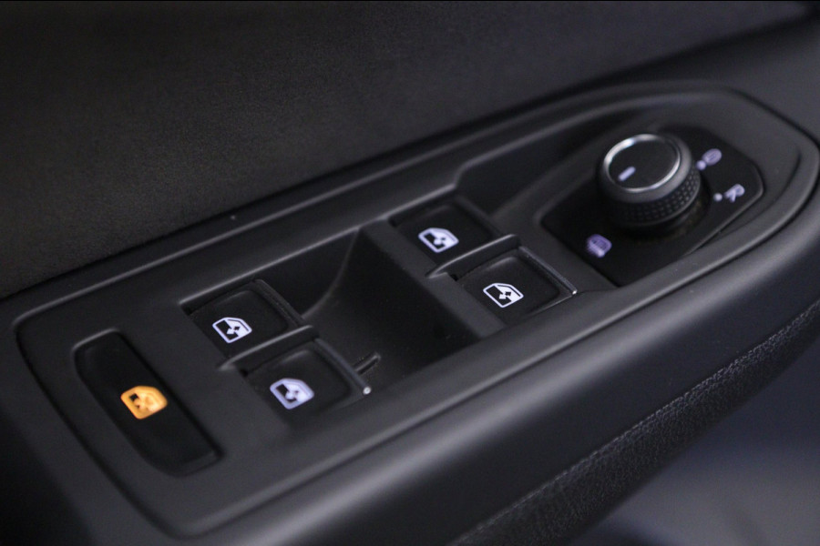 Volkswagen Golf 2.0 TSI GTI CLUBSPORT /PANO/ACC/CAM/CARPLAY/IQ-LIGHT/VOLL