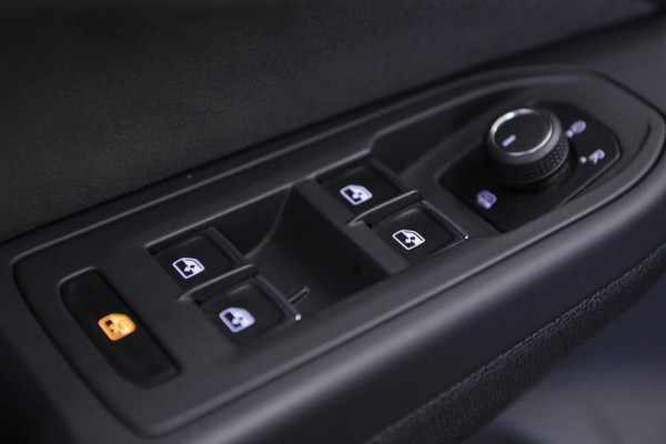 Volkswagen Golf 2.0 TSI GTI CLUBSPORT /PANO/ACC/CAM/CARPLAY/IQ-LIGHT/VOLL