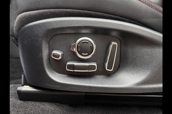 Jaguar E-Pace 2.0 P250 AWD First Edition Black Pack - Eerste eigenaar! R-dynamic, Cruise, Elek. verw. stoelen, Stuurverw. Airco!