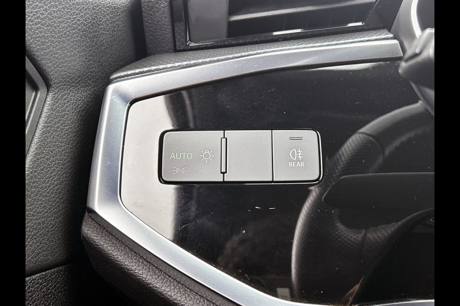 Audi Q3 35 TFSI S edition (Dealer OnderH, Navi, Carplay, StoelV, Leder, Lane Assist, Addapt Cruise, Etc)