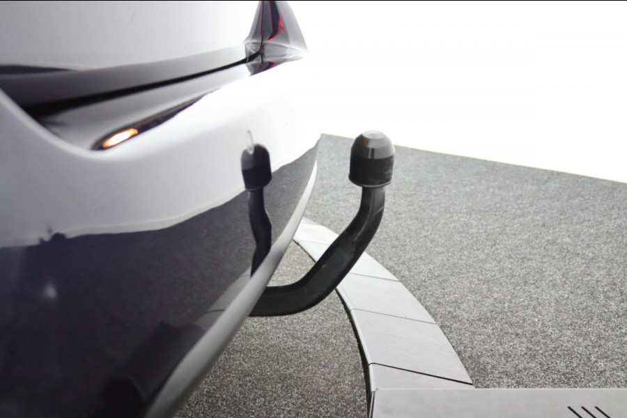 Peugeot 308 SW 1.2 *130PK*ECC*CRUISE*CAM*HAAK*CARPLAY*PANO*