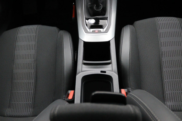 Peugeot 308 SW 1.2 *130PK*ECC*CRUISE*CAM*HAAK*CARPLAY*PANO*