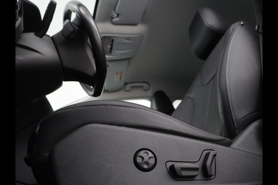 Opel Grandland X 1.6 Turbo Hybrid Elegance | Stoelventilatie | Leder | Trekhaak | 360 Camera | Carplay | Stoelverwarming | Navigatie | Full LED | Cruise control | Bluetooth | Climate control | PHEV | Plug In