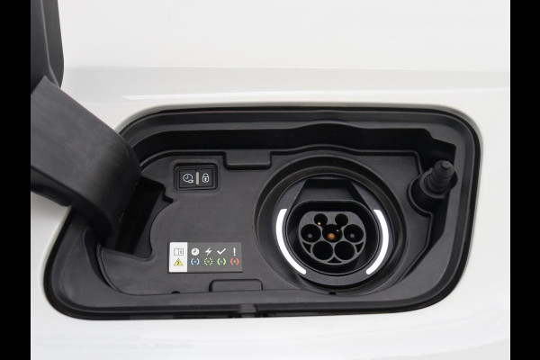 Opel Grandland X 1.6 Turbo Hybrid Elegance | Stoelventilatie | Leder | Trekhaak | 360 Camera | Carplay | Stoelverwarming | Navigatie | Full LED | Cruise control | Bluetooth | Climate control | PHEV | Plug In