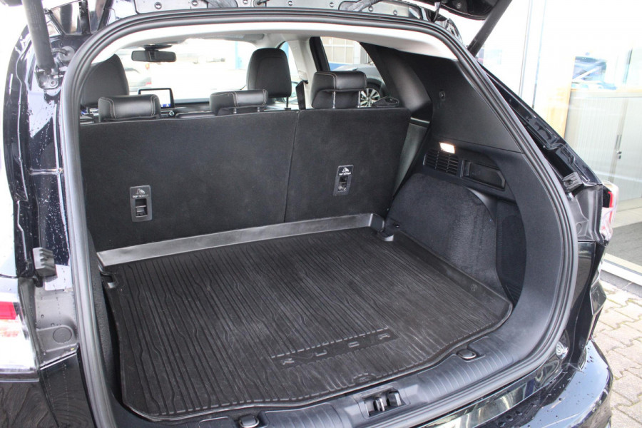 Ford Kuga 2.5 PHEV Vignale | Winterpack | Adaptive Cruise Control | Trekhaak | Climate Control | Camera | Navigatie |