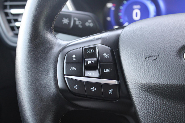 Ford Kuga 2.5 PHEV Vignale | Winterpack | Adaptive Cruise Control | Trekhaak | Climate Control | Camera | Navigatie |