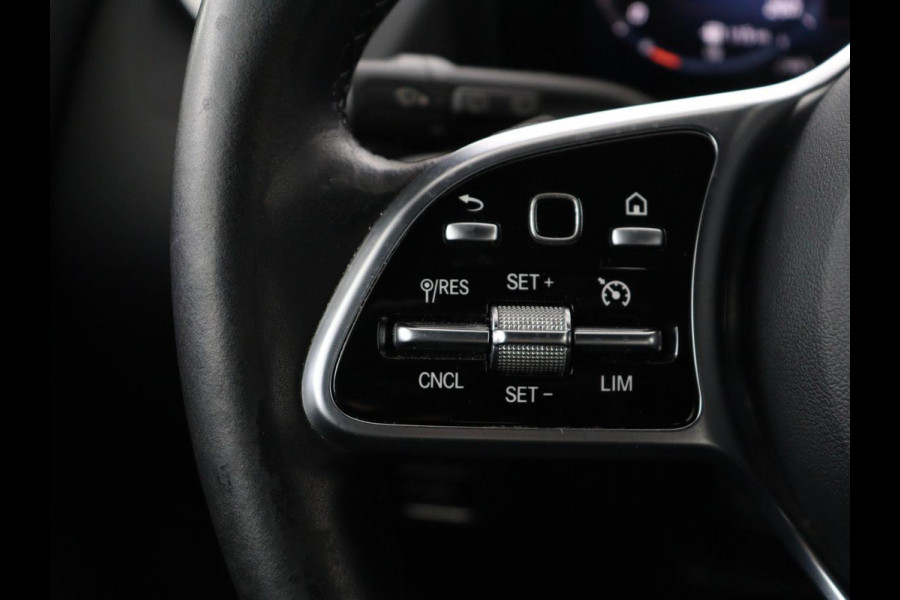 Mercedes-Benz B-Klasse 250e Urban | Leder | Stoelverwarming | Sfeerverlichting | Camera | Park Assist | Navigatie | Full LED | Widescreen | DAB | Cruise control | Bluetooth | Climate control | PHEV | Plug In