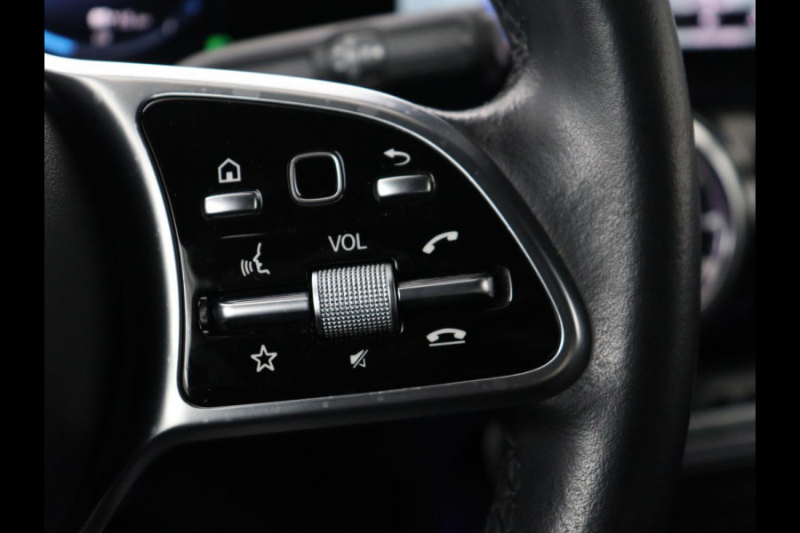 Mercedes-Benz B-Klasse 250e Urban | Leder | Stoelverwarming | Sfeerverlichting | Camera | Park Assist | Navigatie | Full LED | Widescreen | DAB | Cruise control | Bluetooth | Climate control | PHEV | Plug In