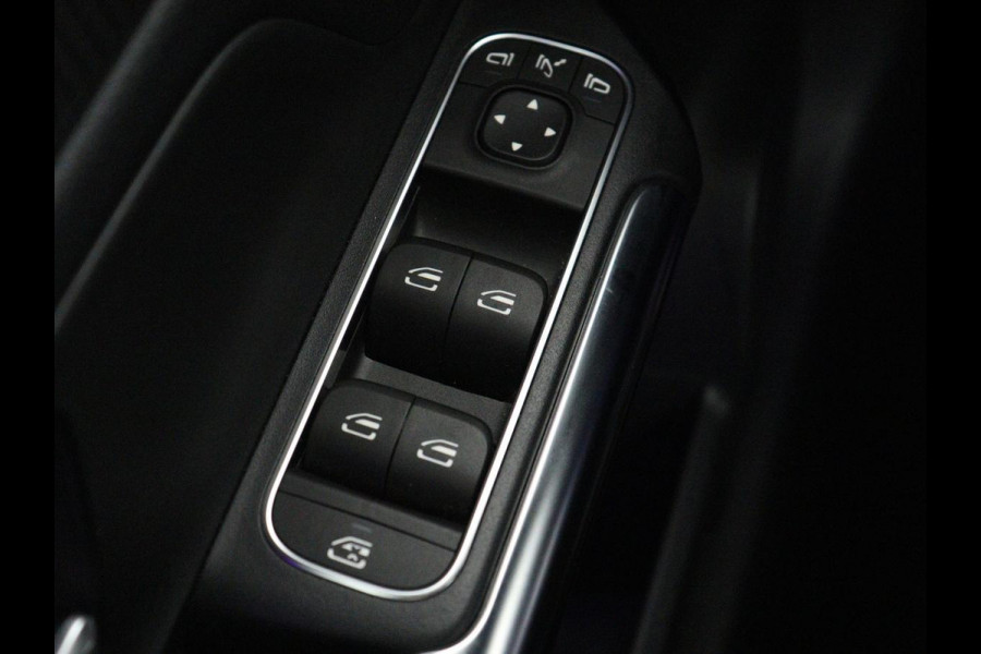 Mercedes-Benz B-Klasse 250e Urban | Leder | Stoelverwarming | Sfeerverlichting | Camera | Park Assist | Navigatie | Full LED | Widescreen | DAB | Cruise control | Bluetooth | Climate control | PHEV | Plug In