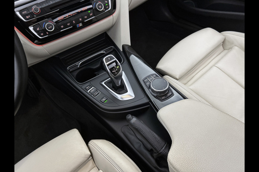 BMW 4 Serie Coupé 420i High Executive M-Sport(NL-Auto, Dealer OndrH, Dakraam, Trekhaak, Navi Pro, StoelV, Leder, Sportstoel, Etc)