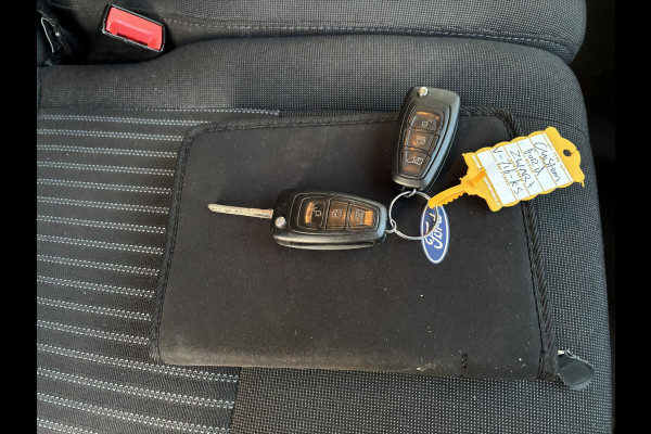 Ford Transit Custom 2.0 L2H1 DC 6PERS*AUTOM.*A/C*CRUISE*NAVI*HAAK*CAM*