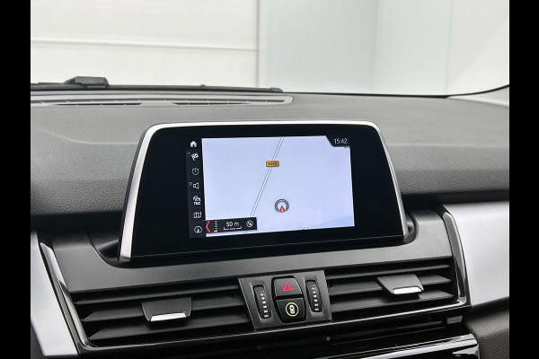 BMW 2 Serie Gran Tourer 218i 7persoons!. Corporate Lease Executive(NL-auto, Dealer OnderH, Navi, Camera, Parkeersensoren, Etc)