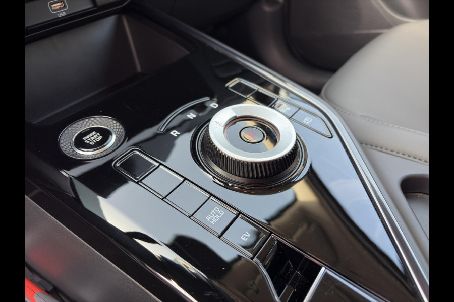 Kia Niro 1.6 GDi PHEV DynamicLine Automaat | Camera | Cruise | Sensoren | Apple Carplay & Android Auto | Navi |