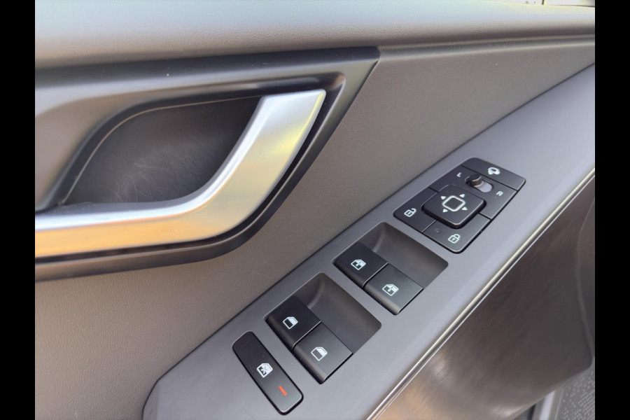 Kia Niro 1.6 GDi PHEV DynamicLine Automaat | Camera | Cruise | Sensoren | Apple Carplay & Android Auto | Navi |