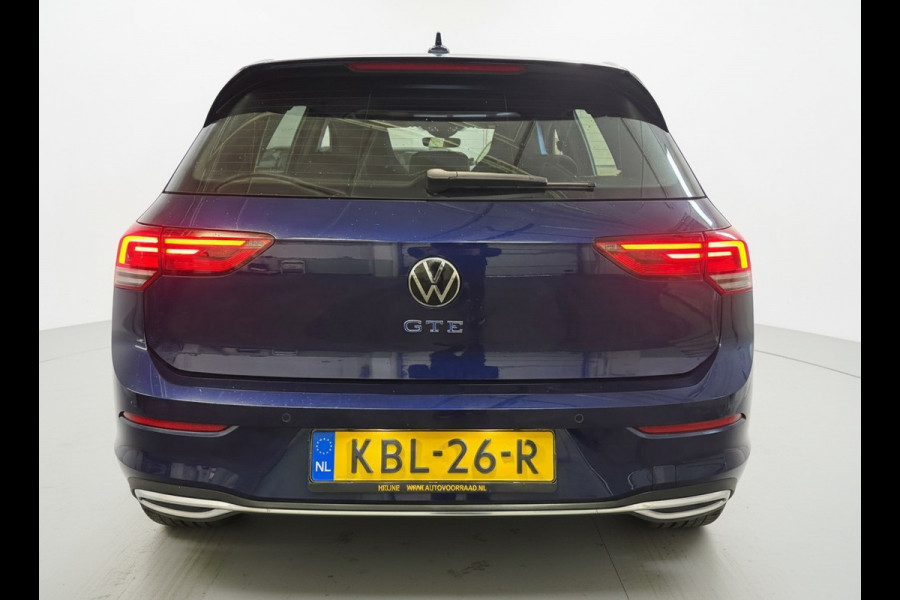 Volkswagen Golf GTE 245PK HYBRID SPORT CAMERA/CARPLAY/NAVI
