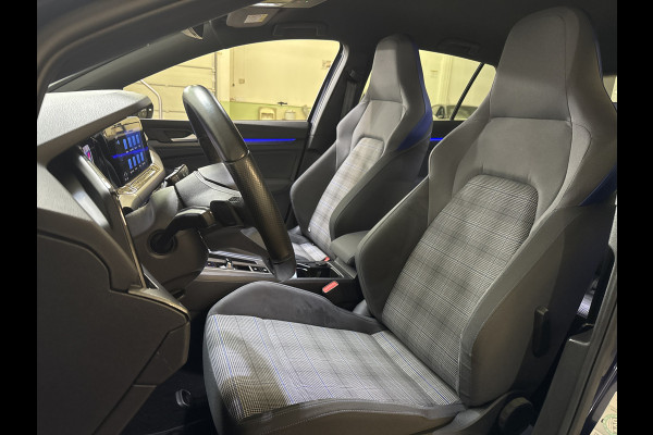 Volkswagen Golf GTE 245PK HYBRID SPORT CAMERA/CARPLAY/NAVI