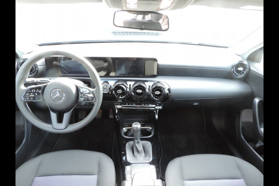 Mercedes-Benz A-Klasse 160 amg velgen lage km