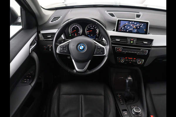 BMW X1 xDrive25e Executive | Leder | Adaptive cruise | Navigatie | 18'' | Full LED | Parkeerhulp | Climate control | Bluetooth | Cruise control | PHEV | Plug In