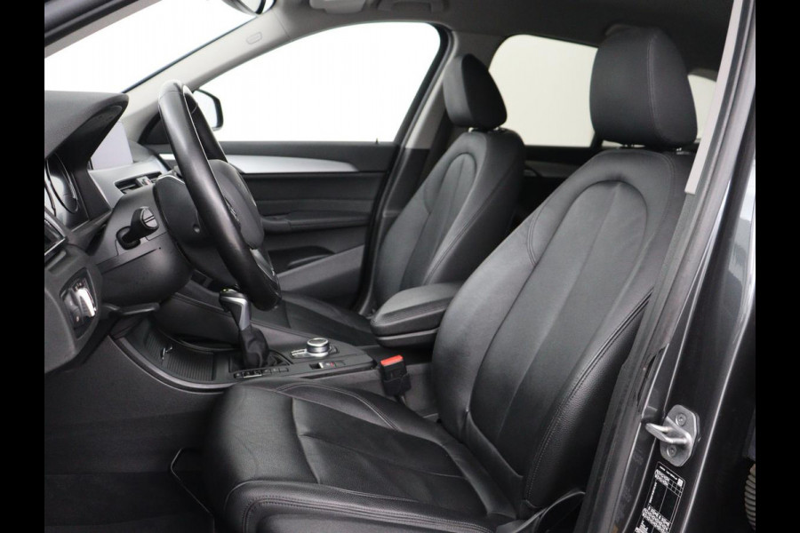 BMW X1 xDrive25e Executive | Leder | Adaptive cruise | Navigatie | 18'' | Full LED | Parkeerhulp | Climate control | Bluetooth | Cruise control | PHEV | Plug In