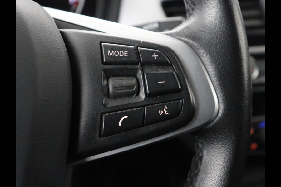 BMW X1 xDrive25e Executive | Leder | Adaptive cruise | Navigatie | 18'' | Full LED | Parkeerhulp | Climate control | Bluetooth | Cruise control | PHEV | Plug In