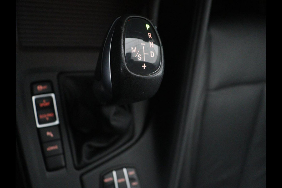 BMW X1 xDrive25e Executive | Leder | Adaptive cruise | Navigatie | 18'' | Full LED | Parkeerhulp | Climate control | Bluetooth | Cruise control | PHEV | Plug In