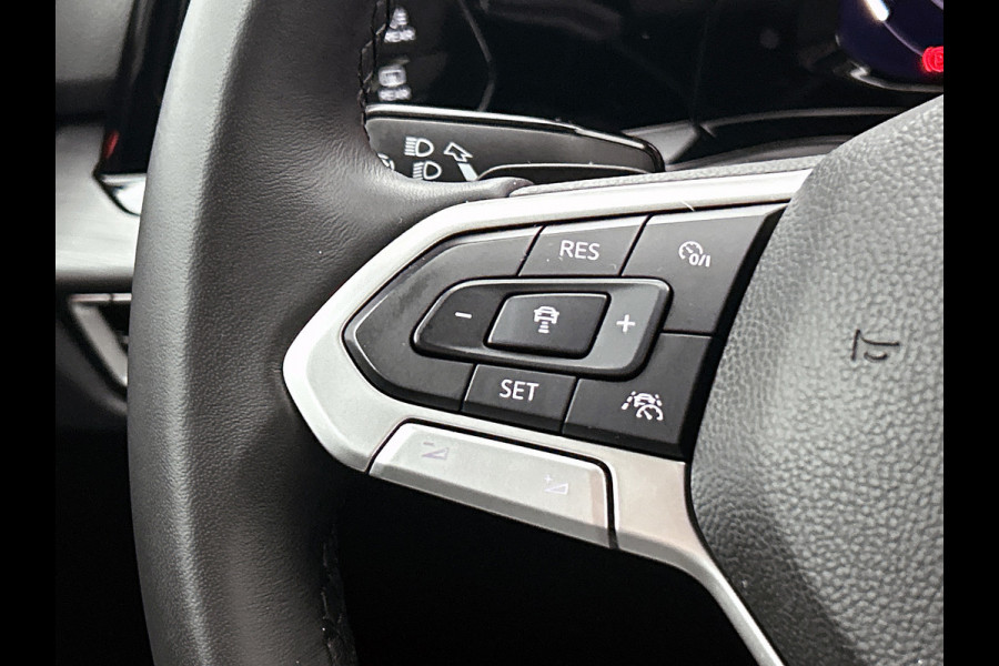 Volkswagen Golf 1.5 eTSI R-Line Business+(Goed OnderH, Stoelmassage, StoelV, Camera, Carplay, Navi, Addapt Cruise, Etc)