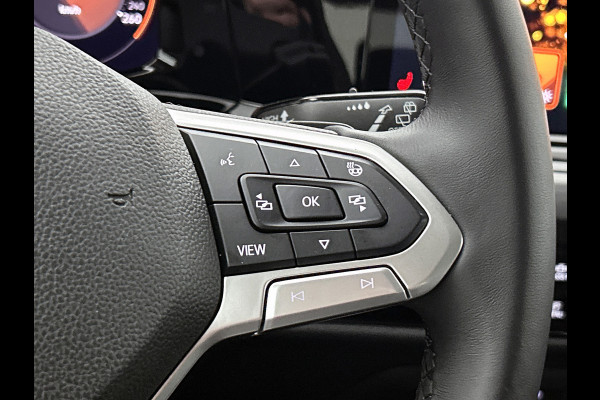 Volkswagen Golf 1.5 eTSI R-Line Business+(Goed OnderH, Stoelmassage, StoelV, Camera, Carplay, Navi, Addapt Cruise, Etc)