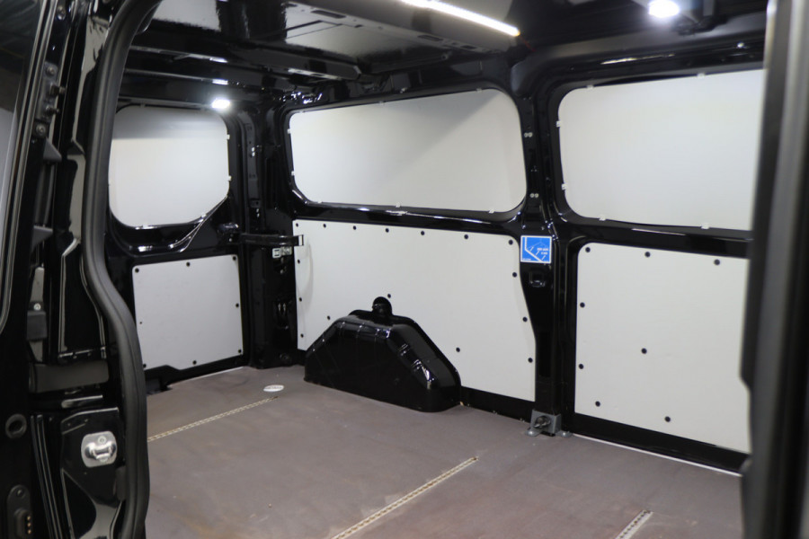 Ford Transit Custom 320 2.0 TDCI L2H1 Limited Leer, 3-Zits, Camera, Cruise, Apple Carplay, Verwarmde Voorruit, DAB, PDC