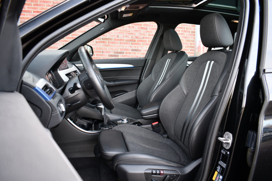 BMW X1 xDrive25e M-Sport Pano El-zetels Camera Carplay El-klep Shadowline