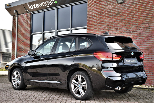 BMW X1 xDrive25e M-Sport Pano El-zetels Camera Carplay El-klep Shadowline