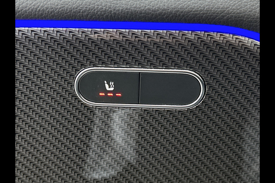 Mercedes-Benz Glb 200 Business Solution AMG(Dealer onderhoud, Trekhaak, Sfeerverlichting, Navi, Camera, Parkeerhulp, StoelV, Etc)