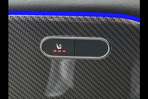 Mercedes-Benz Glb 200 Business Solution AMG(Dealer onderhoud, Trekhaak, Sfeerverlichting, Navi, Camera, Parkeerhulp, StoelV, Etc)