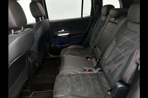 Mercedes-Benz Glb 200 Business Solution AMG(Dealer onderhoud, Trekhaak, Sfeerverlichting, Navi, Camera, Parkeerhulp, StoelV, Etc)