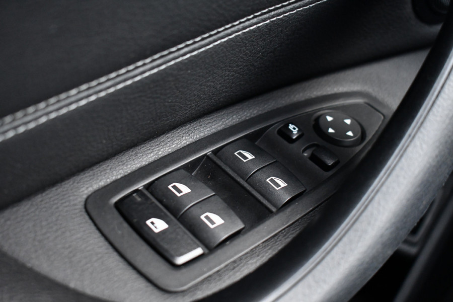 BMW X1 xDrive25e M-Sport Pano El-zetels Camera Carplay El-klep Shadowline