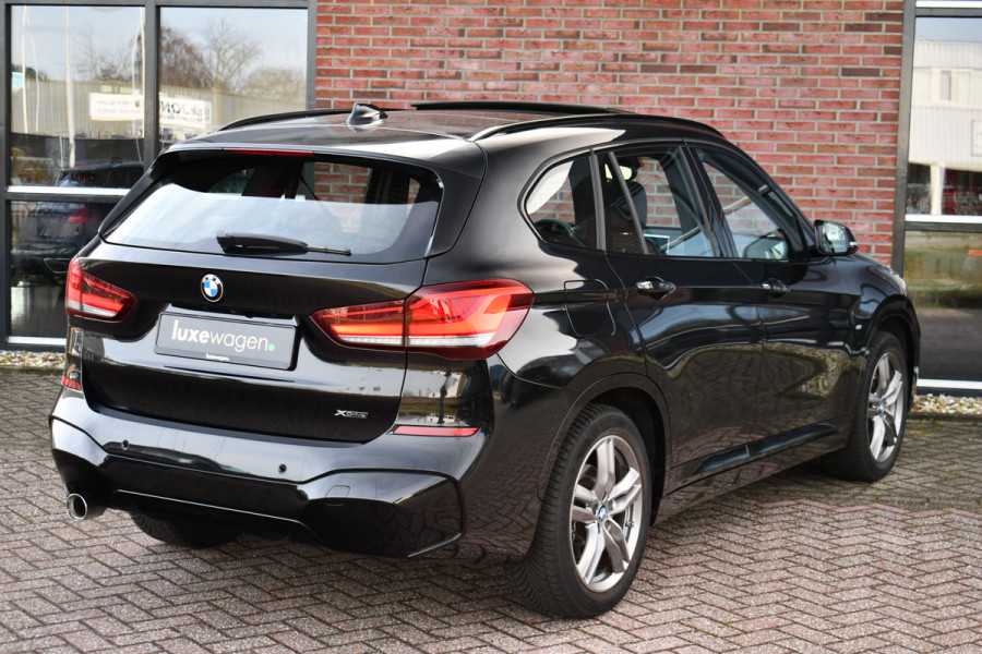 BMW X1 xDrive25e M-Sport Pano El-zetels Camera Carplay El-klep Shadowline
