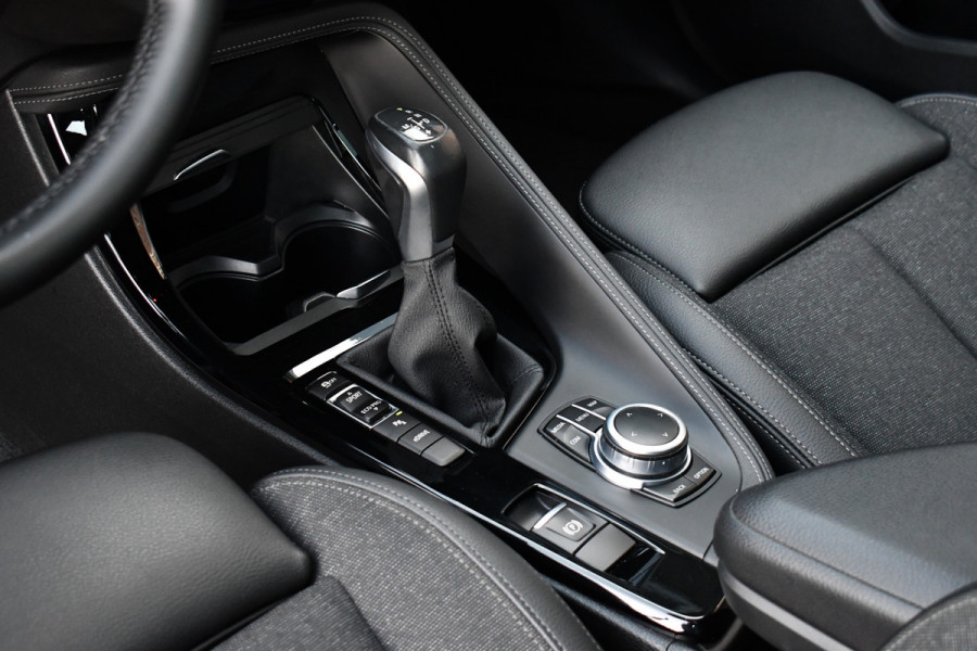 BMW X1 xDrive25e M-Sport Pano El-zetels Camera Carplay El-klep Shadowline