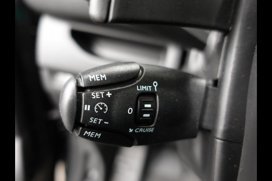 Peugeot Expert 2.0 BlueHDI 145PK L3 Airco Bluetooth Cruise Control Trekhaak Sidebars