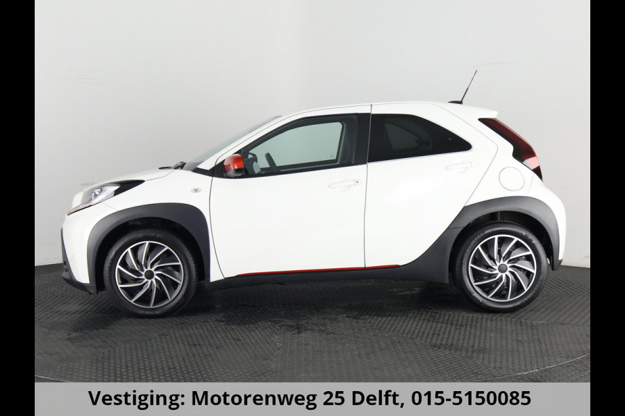 Toyota Aygo X 1.0 VVT-i Play 1e EIG SPECIAL EDITION GARANTIE 10-2034. CARPLAY NAVIGATIE. ADAPTIEVE CRUISE.