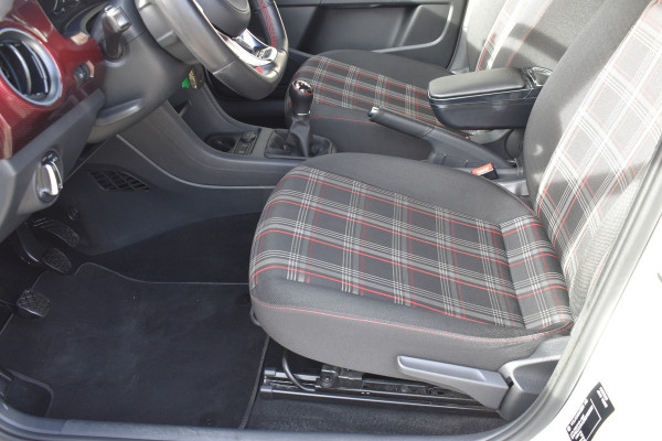 Volkswagen up! 1.0 TSI GTI / Clima / Cruise / Stoelverwarming / 17"LM / PDC / DAB